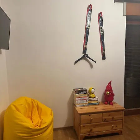 The Queen In The Snow Courmayeur